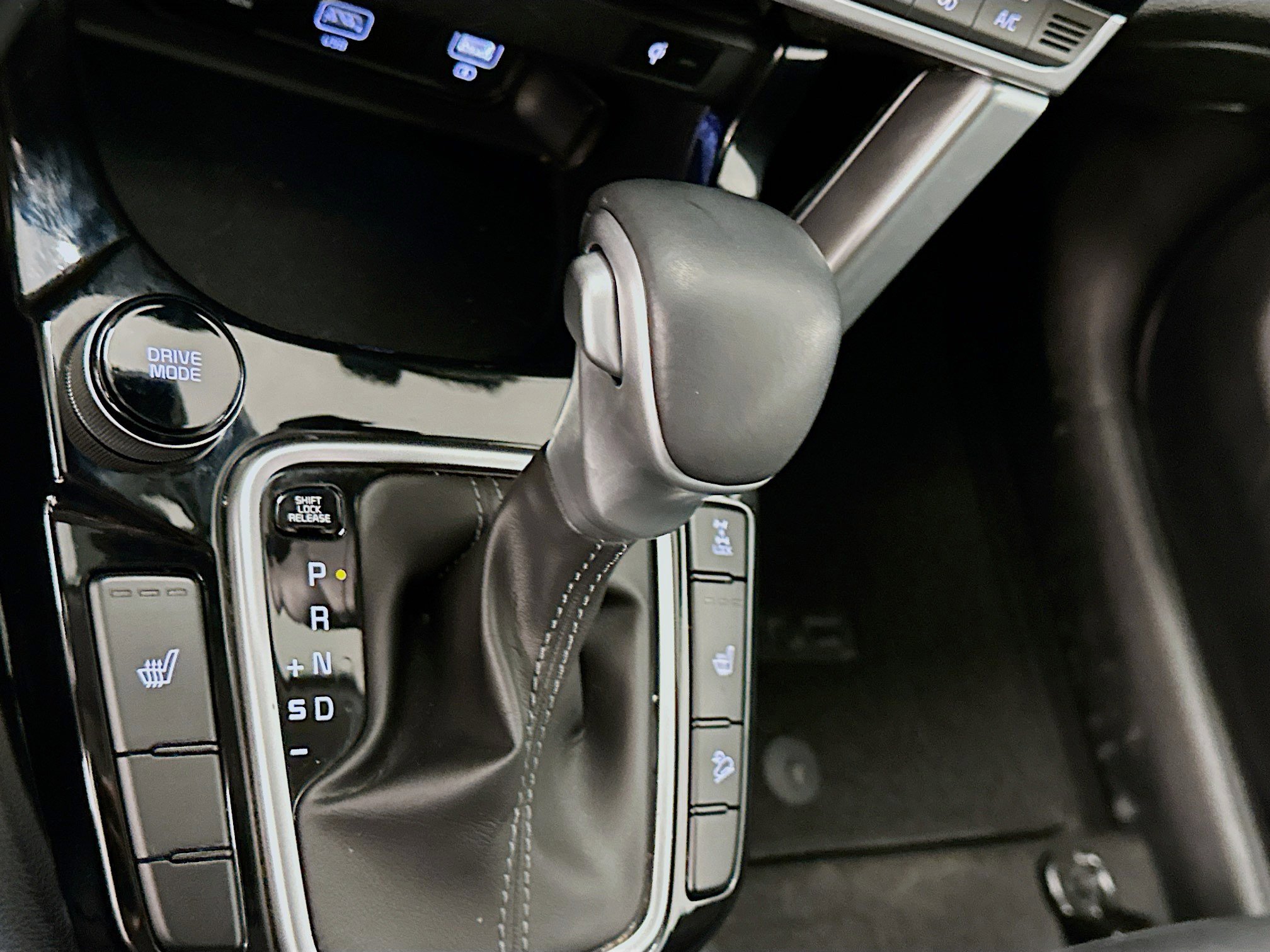 Used 2023 Kia Seltos EX image 25