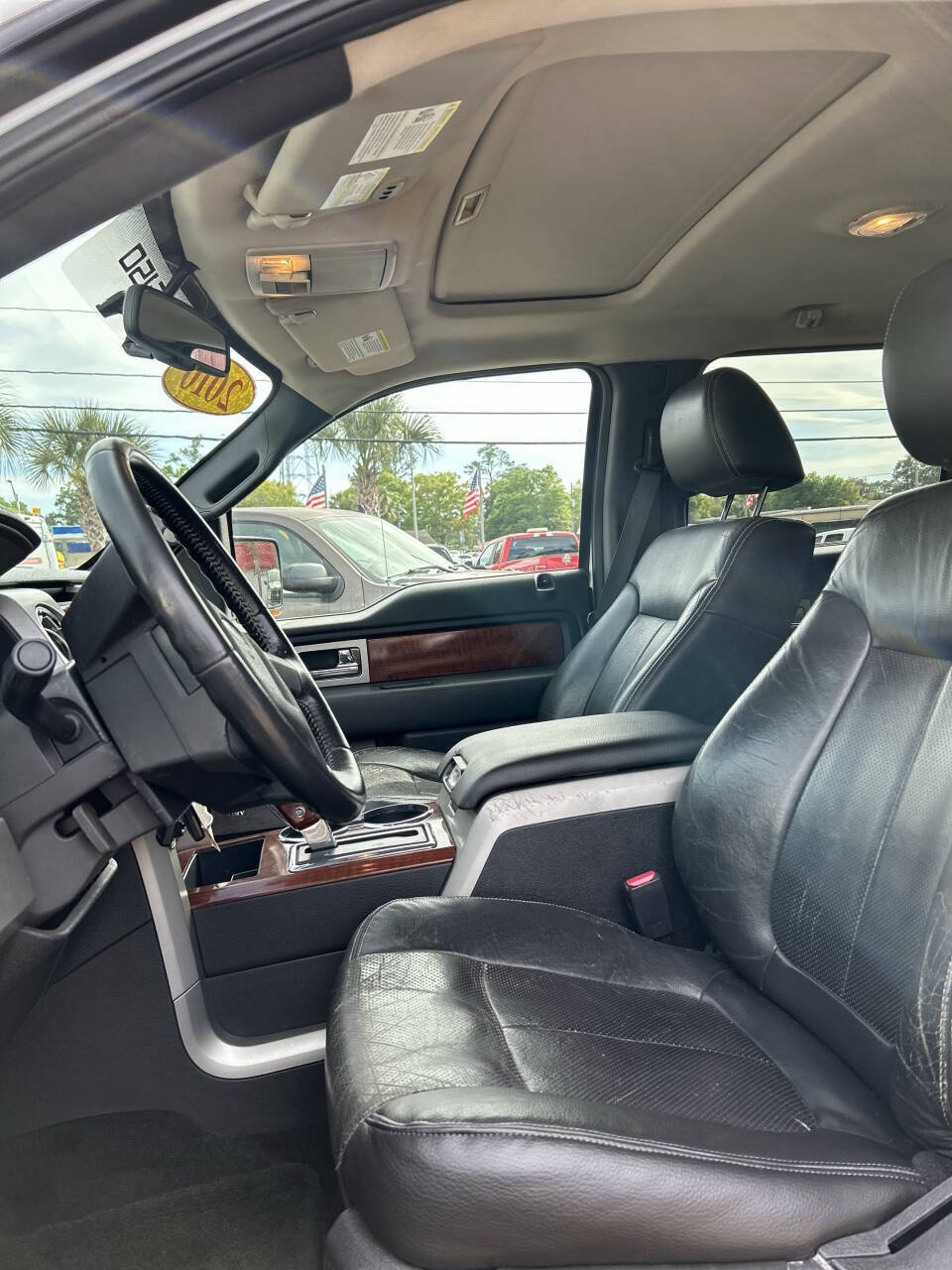 Used 2010 Ford F150 Lariat RWD image 13