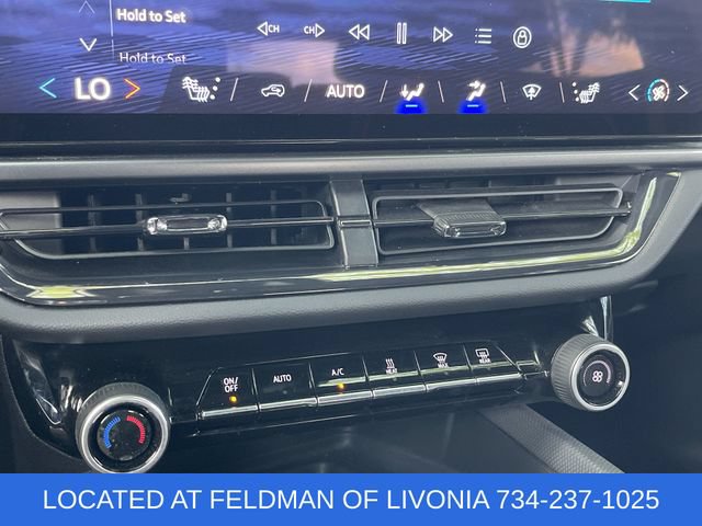 Certified 2024 Chevrolet Equinox EV RS FWD image 17