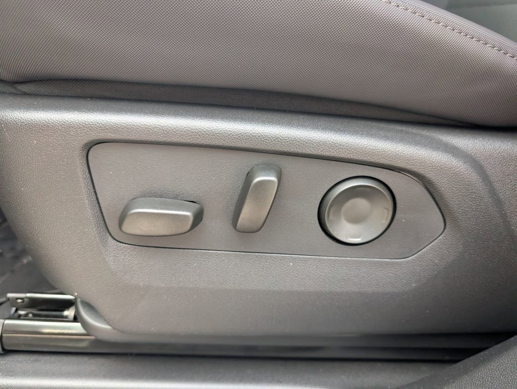 New 2025 GMC Hummer EV 2X image 11