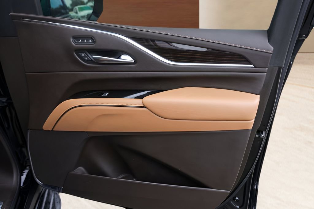 Used 2021 Cadillac Escalade Sport w/ Heavy-Duty Trailer Package image 31