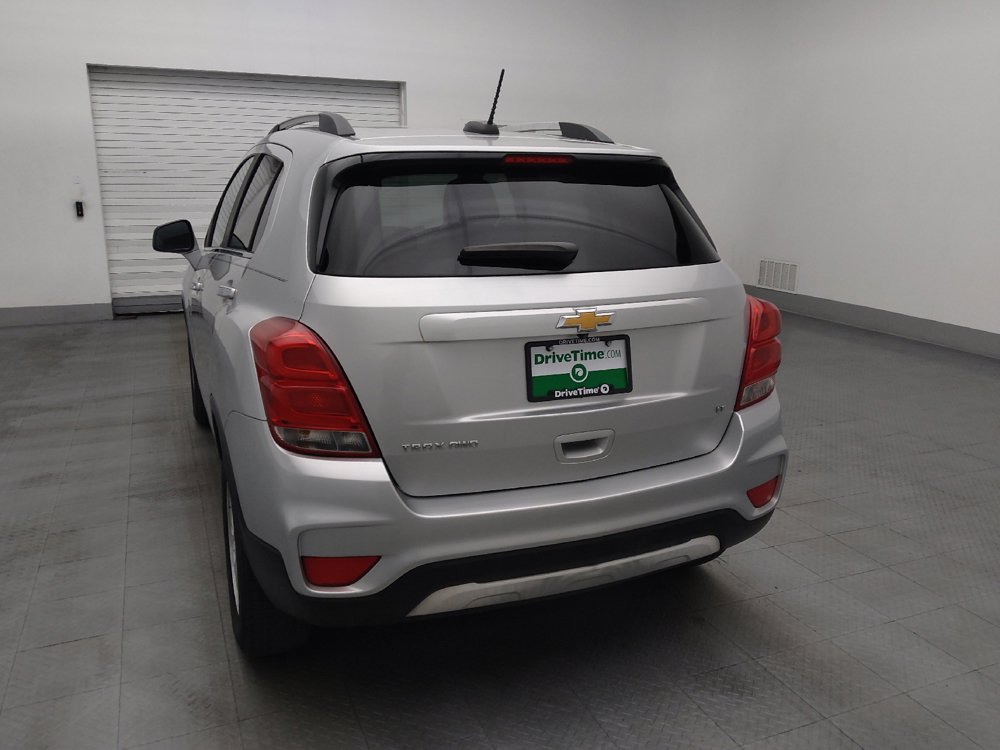 Used 2017 Chevrolet Trax LT w/ LT Convenience Package AWD/4WD image 6