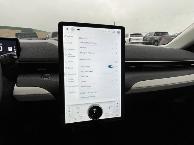 Used 2022 Ford Mustang Mach-E Premium image 46