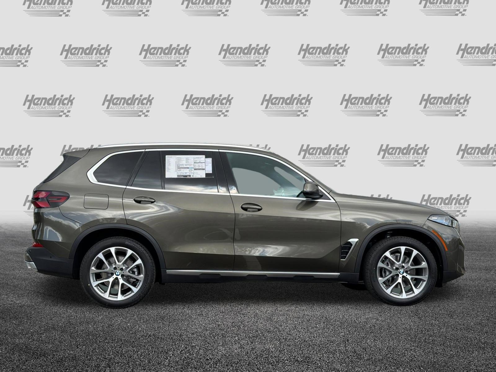 New 2026 BMW X5 xDrive40i w/ Premium Package AWD/4WD image 5