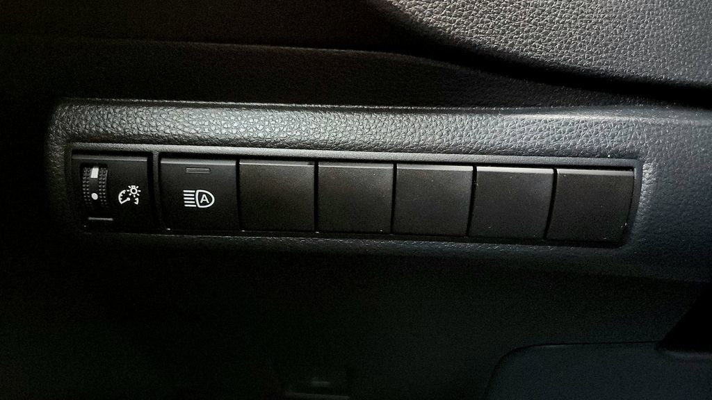 Certified 2023 Toyota Corolla LE FWD image 32