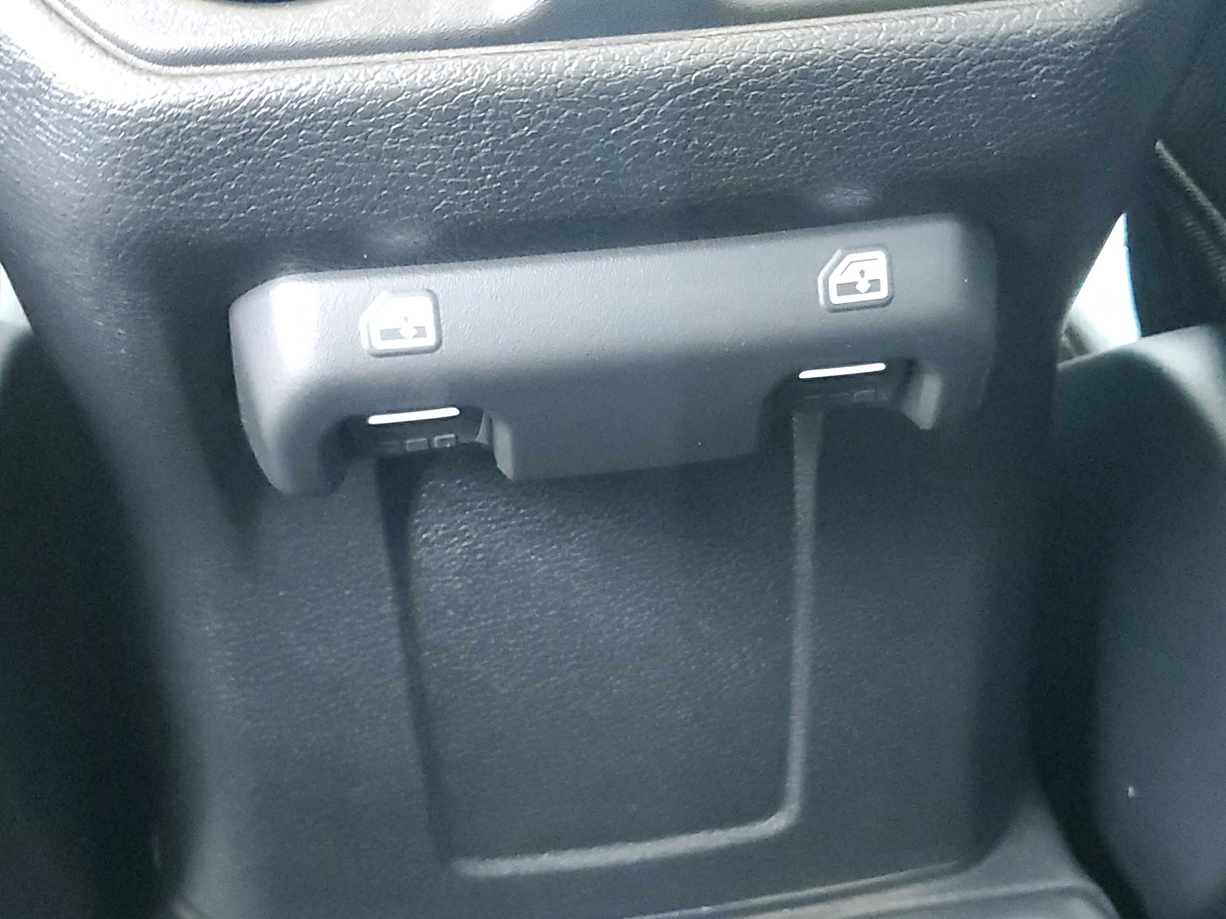 New 2025 Jeep Gladiator Sport image 11