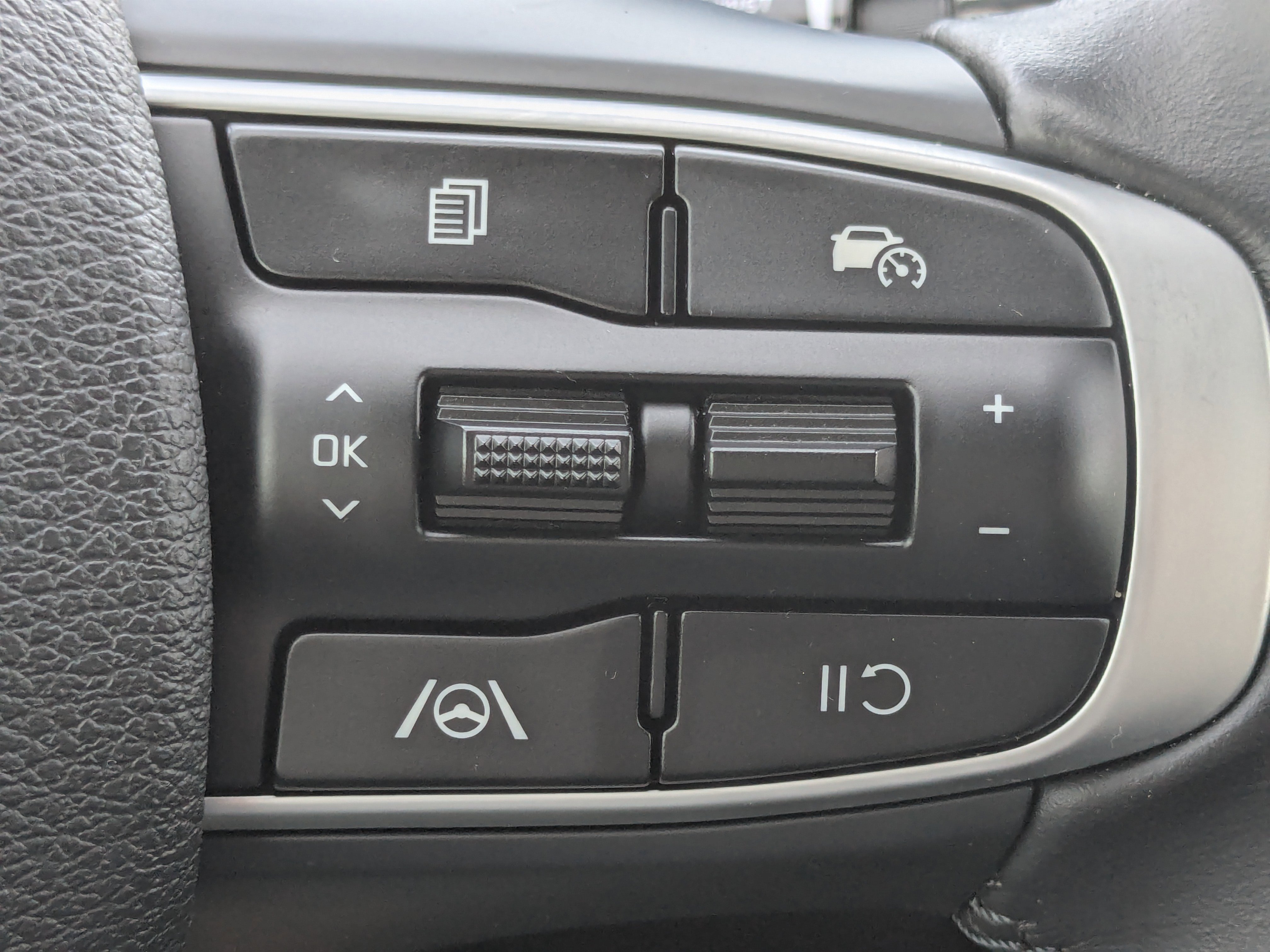 Certified 2023 Kia Sportage X-Line w/ X-Line Premium Package image 32