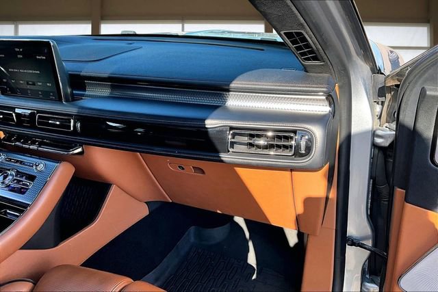 Used 2020 Lincoln Aviator Black Label image 17