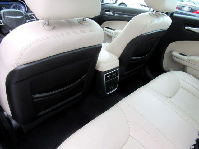 Used 2019 Chrysler 300 Touring L w/ Quick Order Package 22F image 19