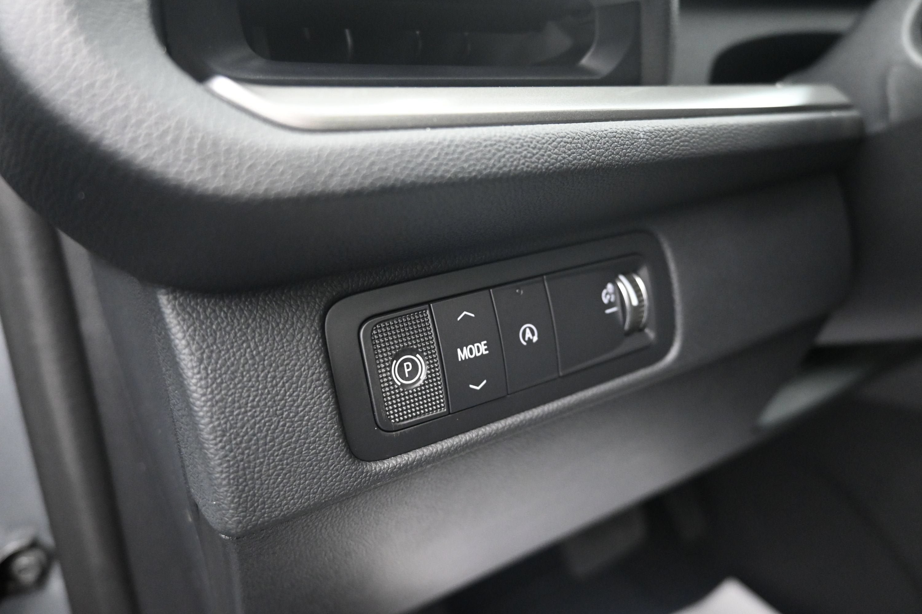 New 2027 Chevrolet Traverse LT w/ Sun and Wheel Package FWD image 29