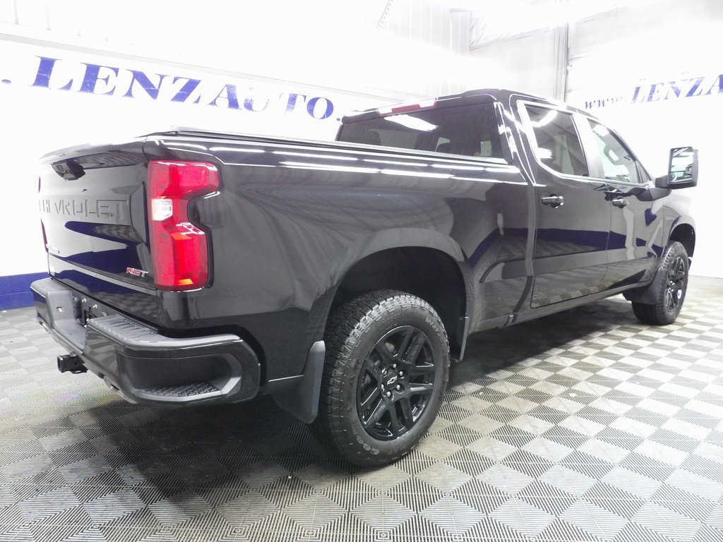 Used 2024 Chevrolet Silverado 1500 RST image 4