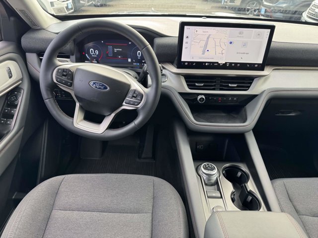 Used 2026 Ford Explorer Active AWD/4WD image 17