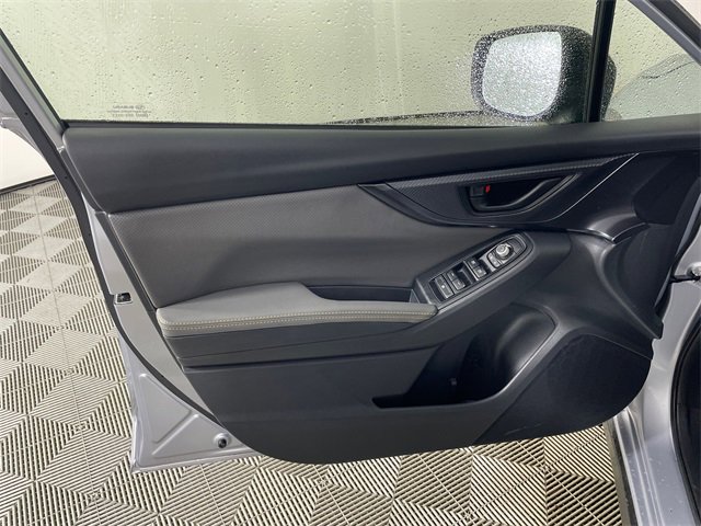 Used 2022 Subaru Crosstrek 2.5i Sport w/ Moonroof Package image 17