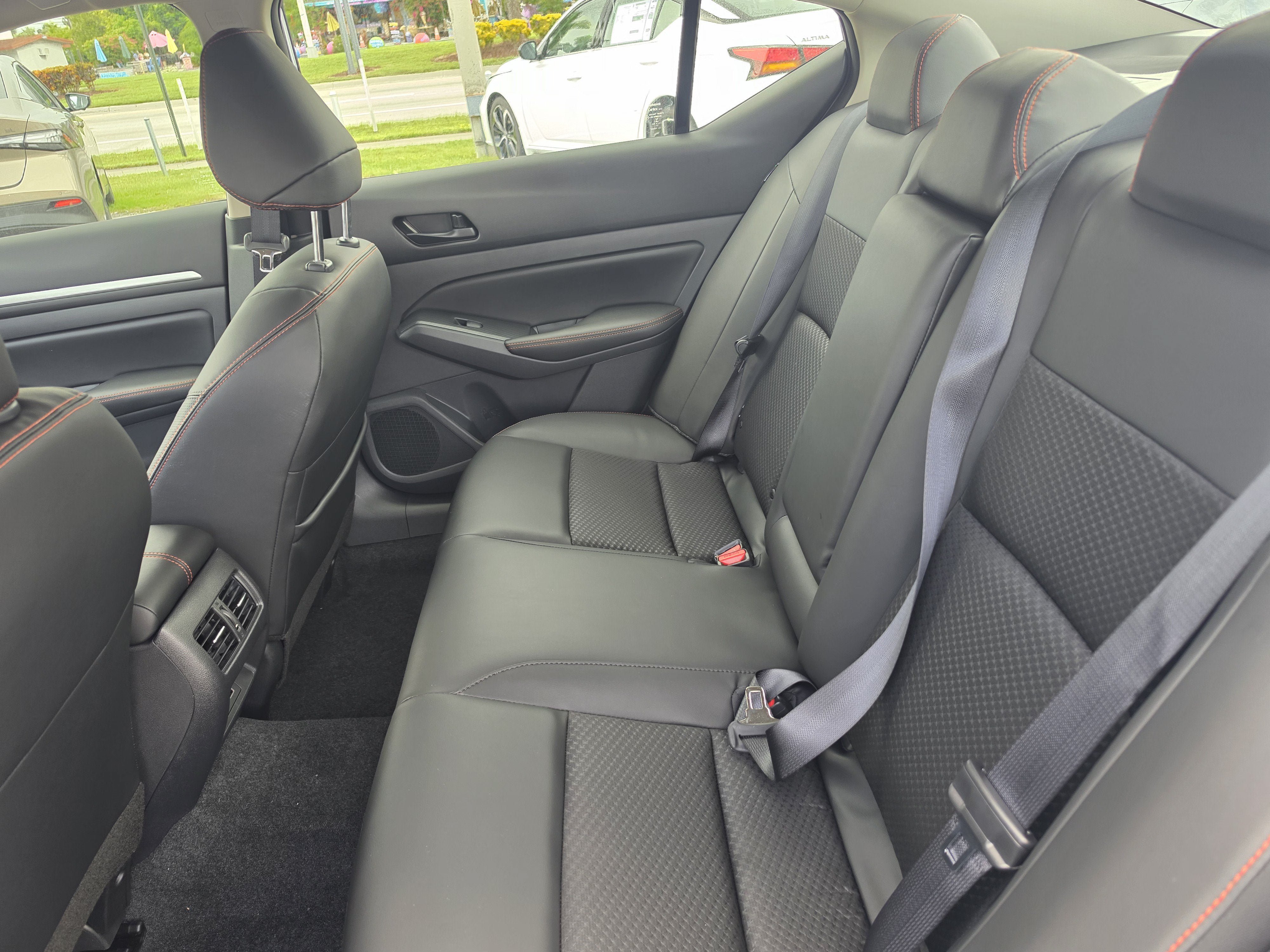New 2026 Nissan Altima 2.5 SR FWD image 11
