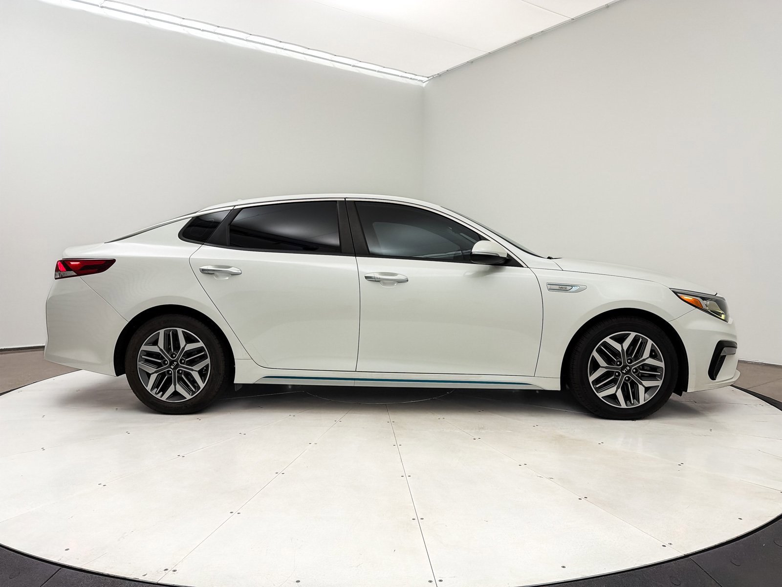 Used 2020 Kia Optima EX image 31