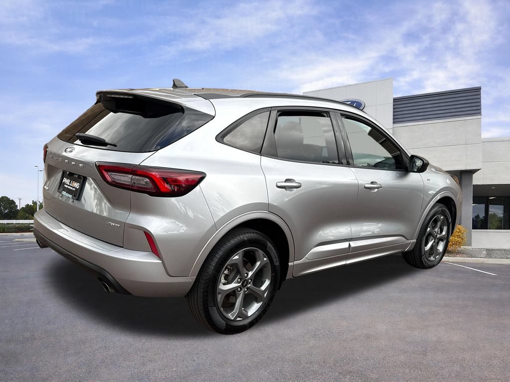 Certified 2024 Ford Escape ST-Line AWD/4WD image 8