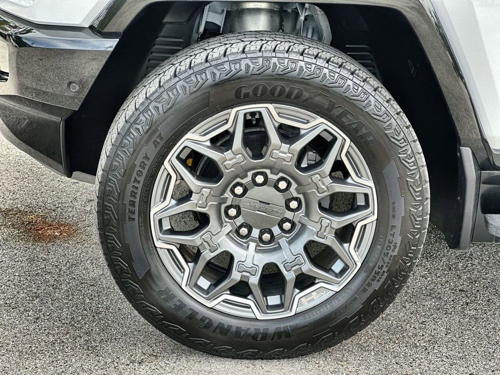 Used 2025 GMC Hummer EV 3X AWD/4WD image 33