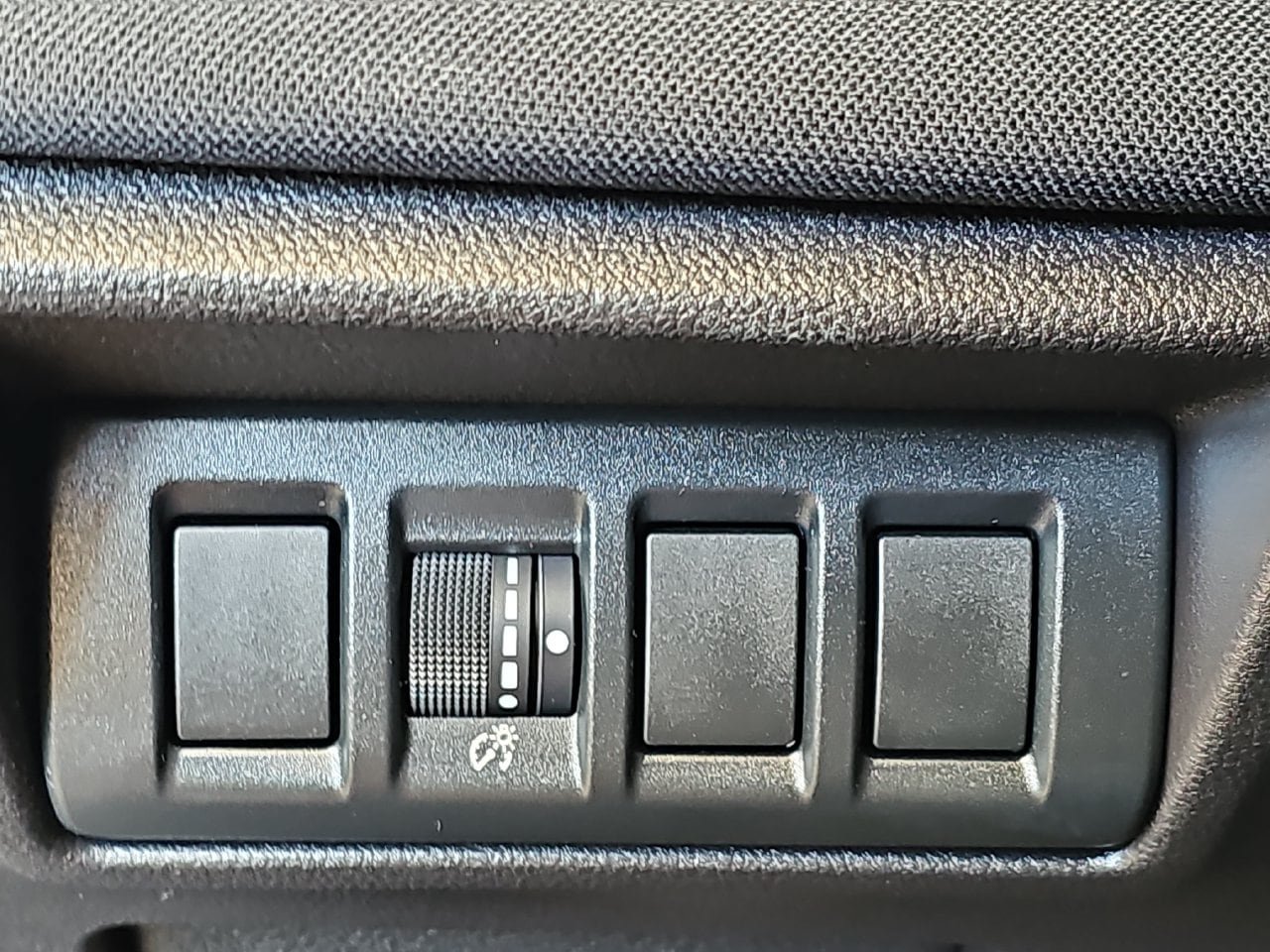 Used 2024 Subaru Outback Premium w/ Popular Package #1 AWD/4WD image 30