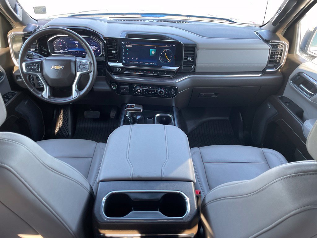 Used 2024 Chevrolet Silverado 1500 LTZ w/ LTZ Premium Package AWD/4WD image 21