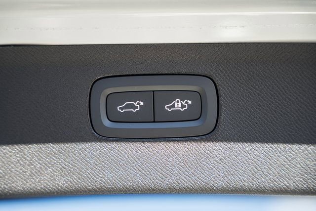 New 2026 Volvo XC90 B6 Ultra w/ Protection Package Premier image 11