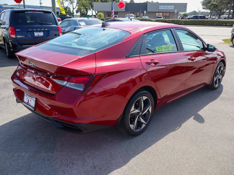 Used 2023 Hyundai Elantra SEL w/ Convenience Package FWD image 6