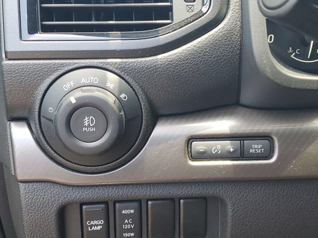 Used 2023 Nissan Titan PRO-4X w/ Pro-4x Convenience Package AWD/4WD image 21