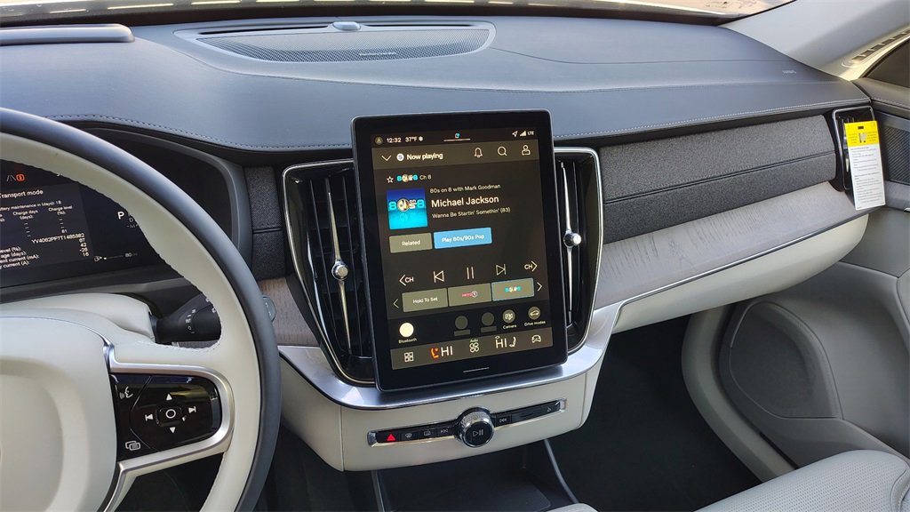 New 2026 Volvo XC90 B6 Ultra image 19