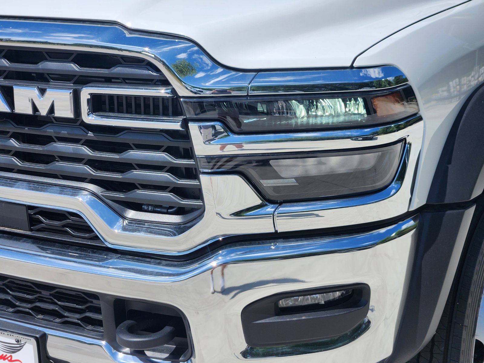 New 2026 RAM 5500 Tradesman w/ Chrome Appearance Group AWD/4WD image 9