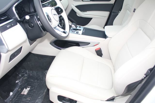 New 2026 Jaguar F-PACE R-Dynamic S image 20