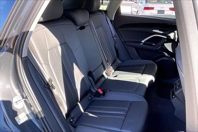 Certified 2025 Audi Q5 Premium w/ Convenience Package AWD/4WD image 19
