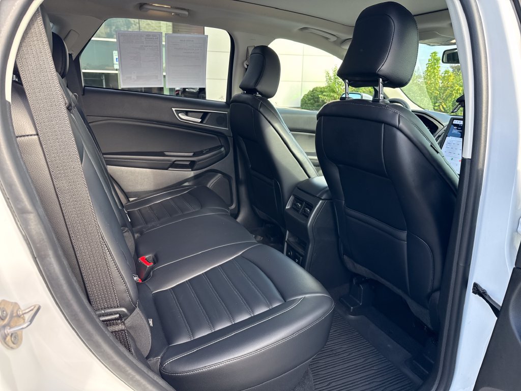 Used 2024 Ford Edge SEL w/ Convenience Package AWD/4WD image 39