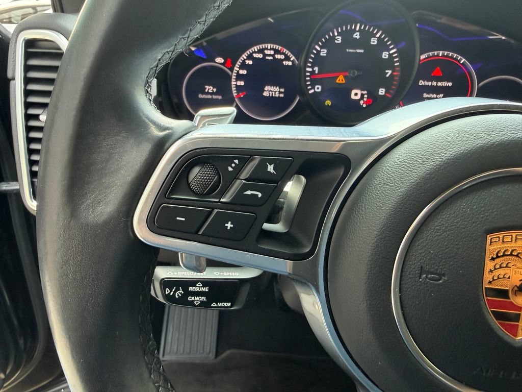 Certified 2023 Porsche Cayenne AWD/4WD image 16