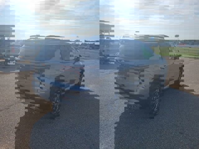 New 2026 Chevrolet Traverse LT image 21