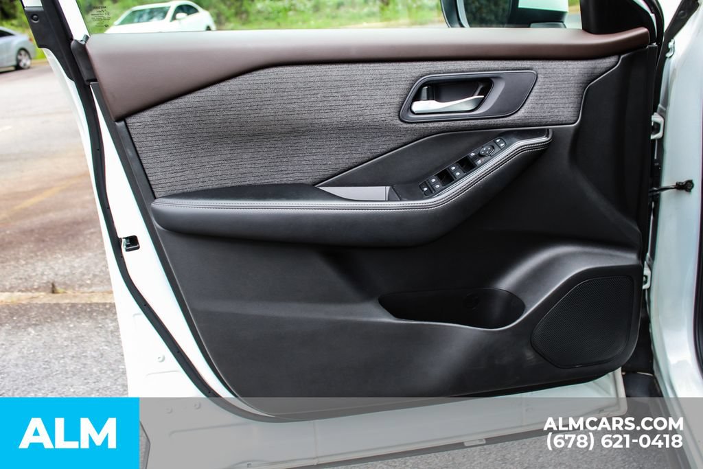 Used 2023 Nissan Rogue SV AWD/4WD image 37