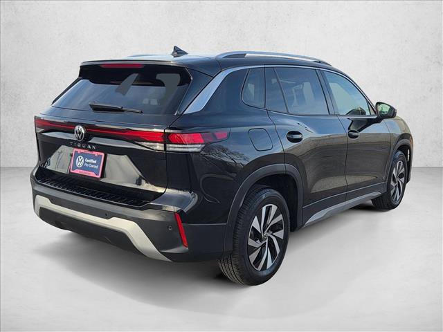 Used 2025 Volkswagen Tiguan S image 5