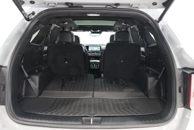 Used 2025 Kia Sorento SX Prestige image 40