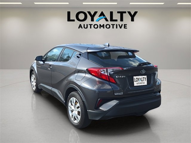 Used 2021 Toyota C-HR LE image 3