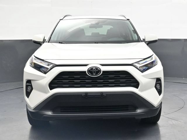 Used 2022 Toyota RAV4 XLE Premium AWD/4WD image 11
