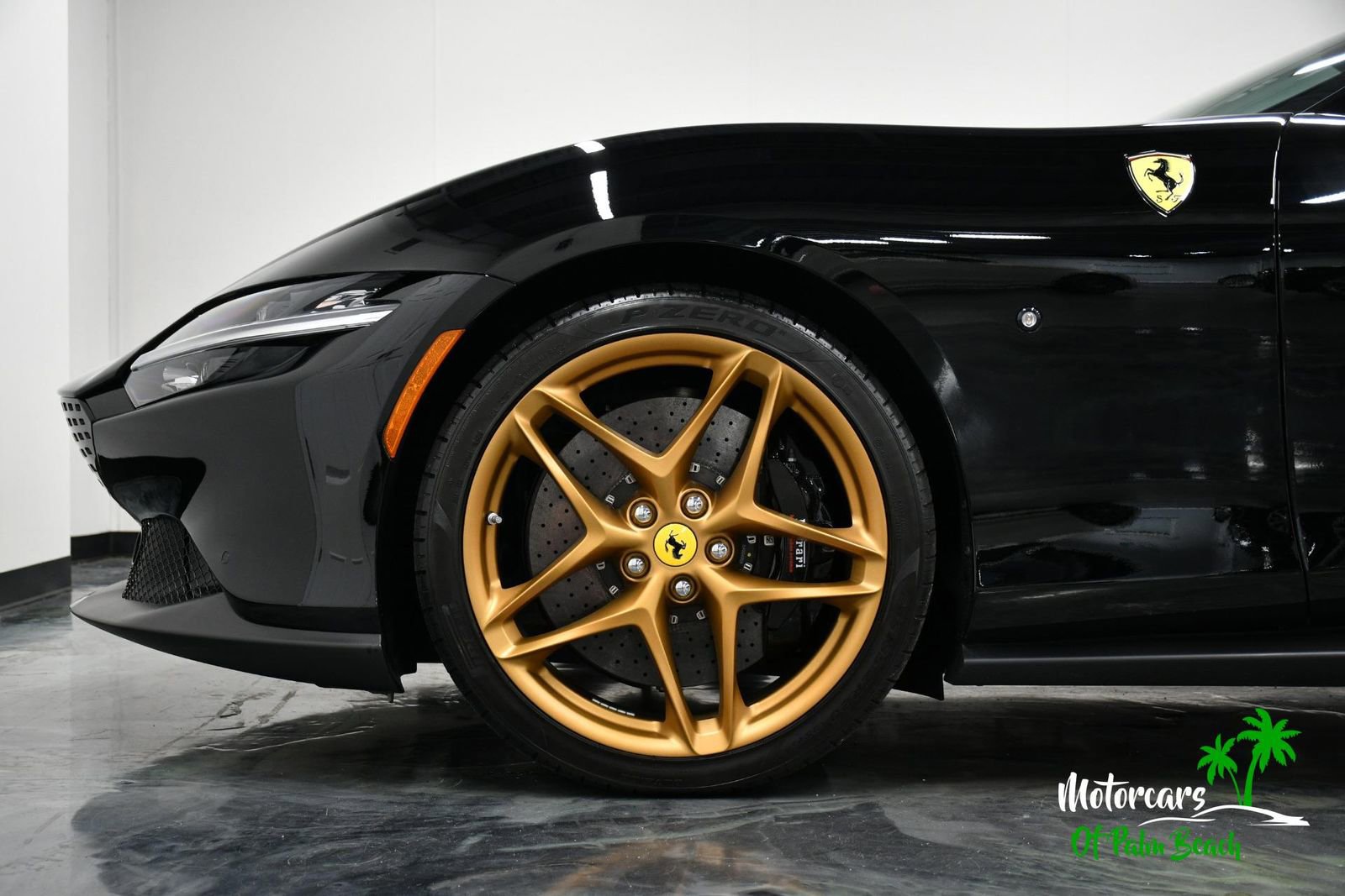 Used 2024 Ferrari Roma Spider RWD image 6