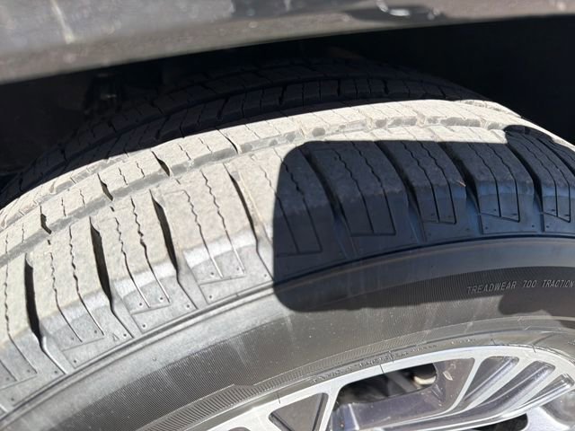 Used 2024 Jeep Wagoneer L Series II w/ Flexible Seating Group AWD/4WD image 27