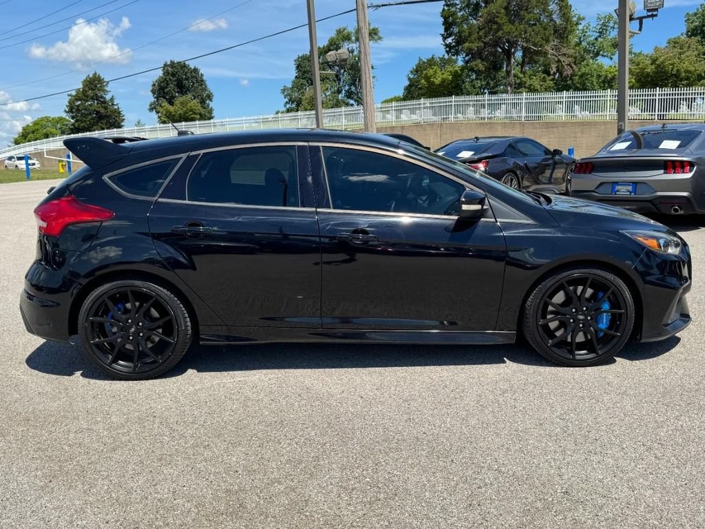 Used 2017 Ford Focus RS AWD/4WD image 2