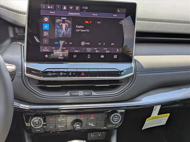 New 2026 Jeep Compass Latitude image 13