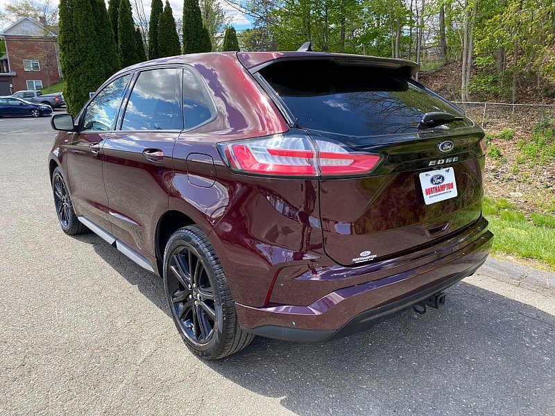 Used 2022 Ford Edge ST-Line w/ Class II Trailer Tow Package AWD/4WD image 6