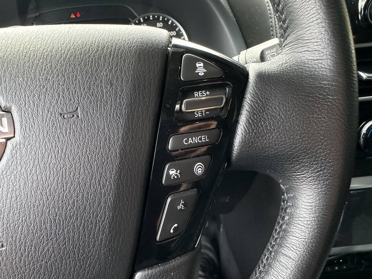 Used 2024 Nissan Armada SV AWD/4WD image 3