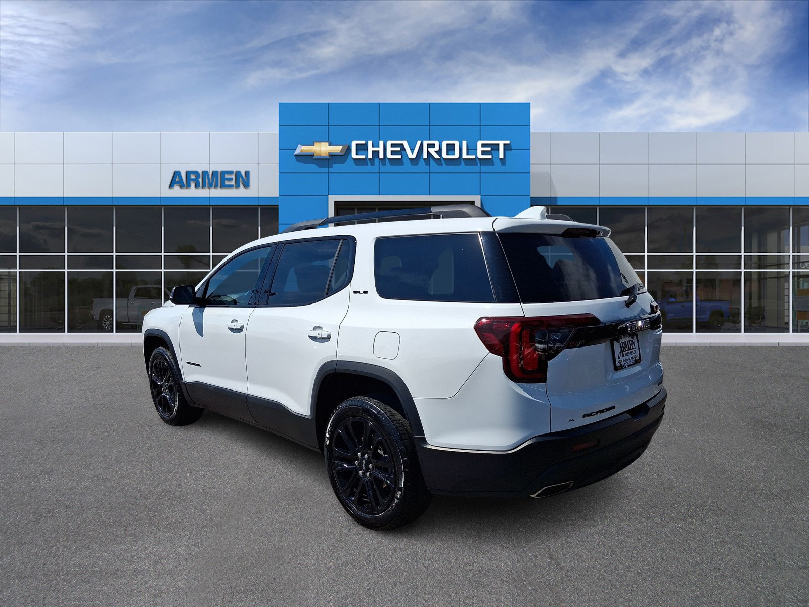 Certified 2023 GMC Acadia SLE w/ Driver Convenience Package AWD/4WD image 7