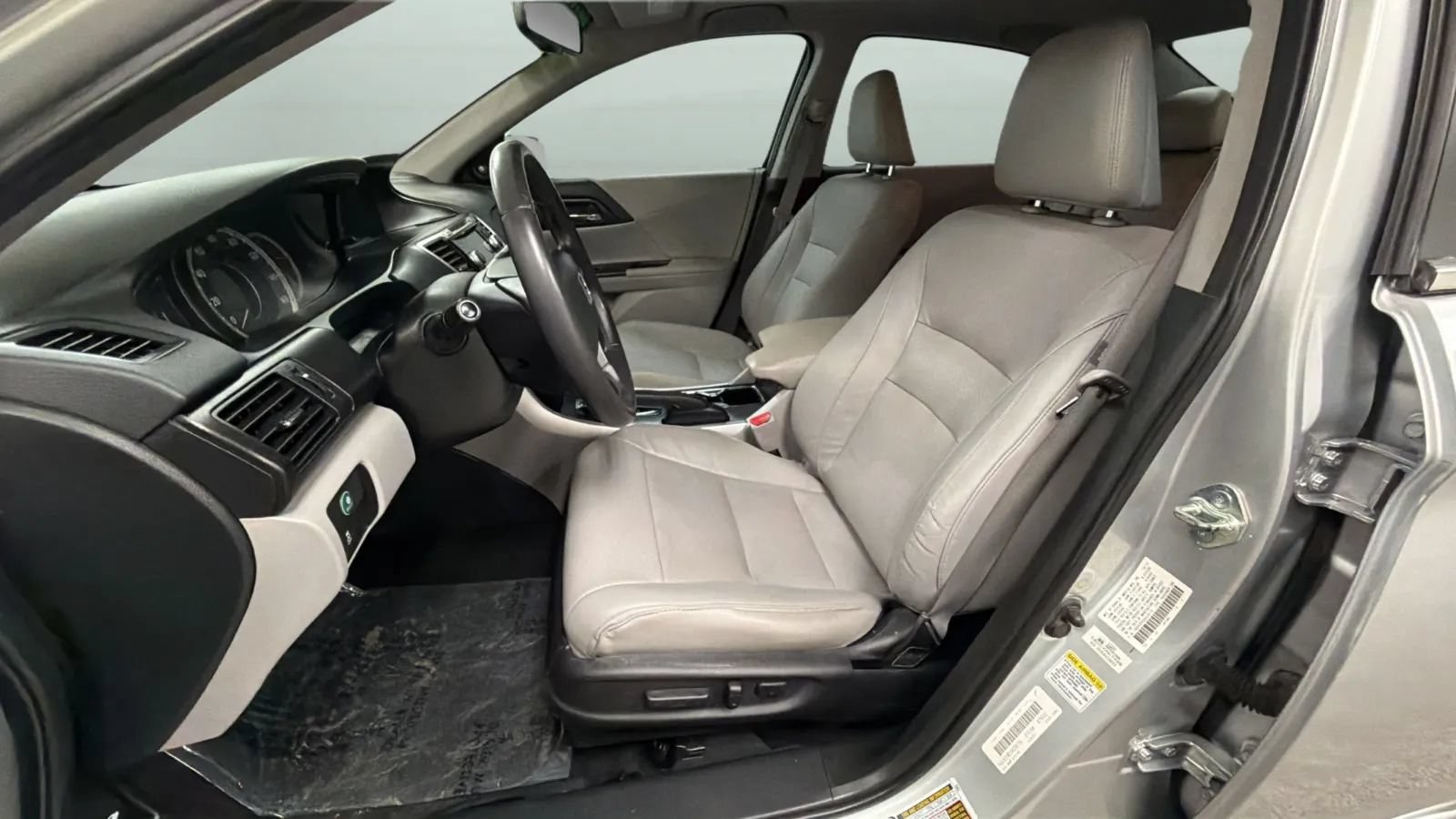 Used 2013 Honda Accord EX-L image 19