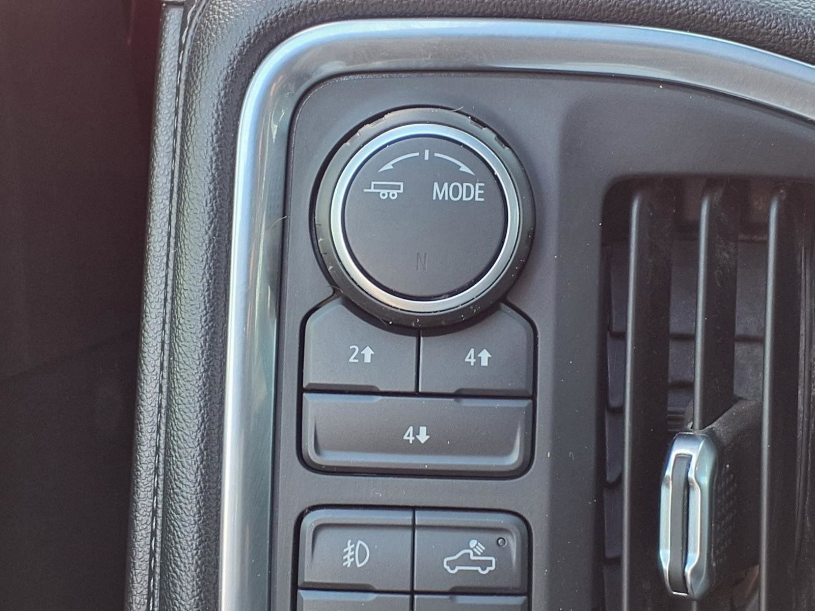 Used 2021 Chevrolet Silverado 3500 LT w/ Texas Edition AWD/4WD image 11