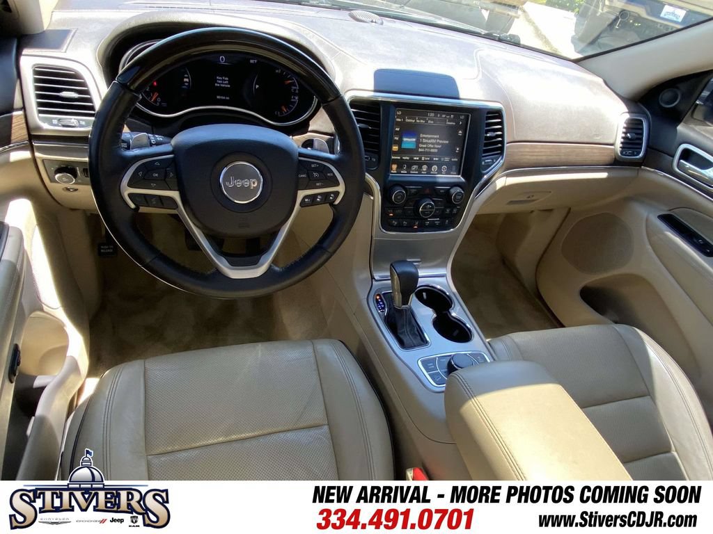 Used 2017 Jeep Grand Cherokee Overland w/ Jeep Active Safety Group AWD/4WD image 47
