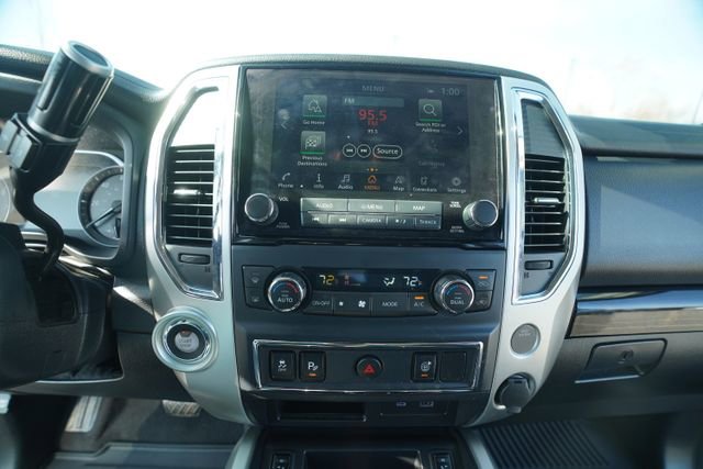 Used 2021 Nissan Titan SV w/ SV Convenience Package image 27