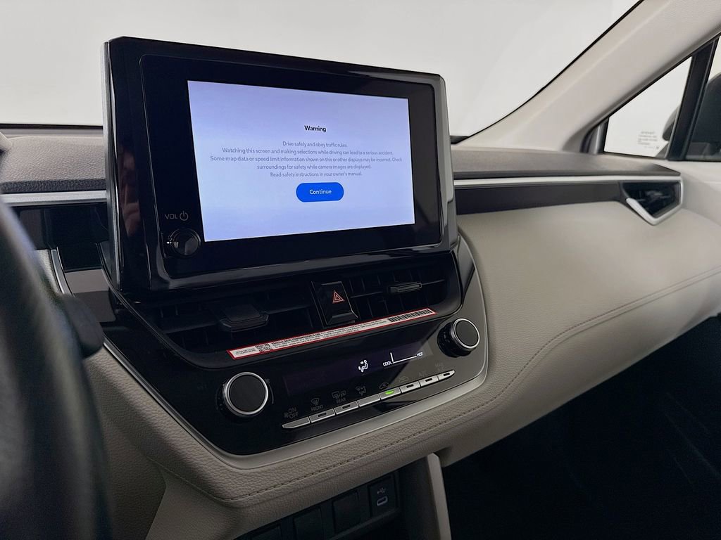 Certified 2025 Toyota Corolla Cross L image 17